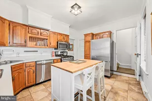 303 E Gravers Ln, Philadelphia, PA 19118 - Photo 16