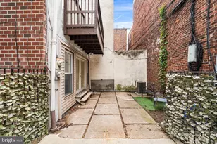 220 Bainbridge St, Philadelphia, PA 19147 - Photo 4