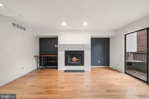 220 Bainbridge St, Philadelphia, PA 19147 - Photo 16