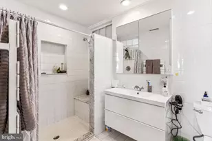 250 S 17th St, Philadelphia, PA 19103 - Photo 6