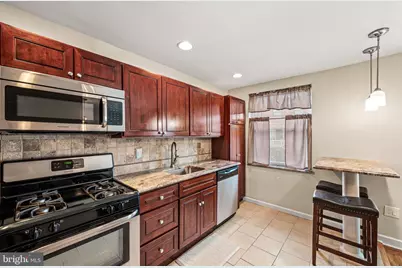 3205 S Juniper Street, Philadelphia, PA 19148 - Photo 10