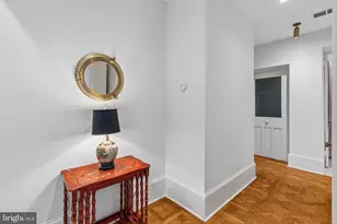 2200 St James Pl, Philadelphia, PA 19103 - Photo 28