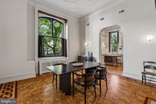 2200 St James Pl, Philadelphia, PA 19103 - Photo 14