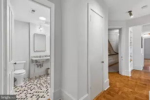 2200 St James Pl, Philadelphia, PA 19103 - Photo 42