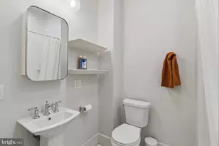 2200 St James Pl, Philadelphia, PA 19103 - Photo 64