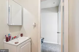 101 E Pleasant St, Philadelphia, PA 19119 - Photo 40
