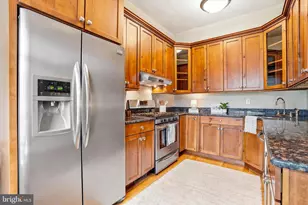 410 S 25th St, Philadelphia, PA 19146 - Photo 16
