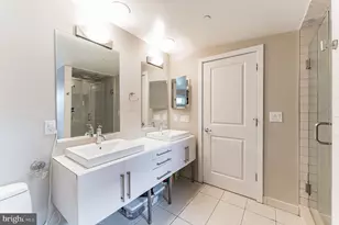 211 Brown St, Philadelphia, PA 19123 - Photo 14