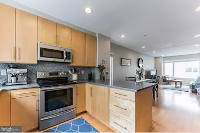 211 Brown Street #12, Philadelphia, PA 19123 - Photo 8