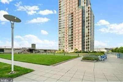901 N Penn Street #R2401, Philadelphia, PA 19123 - Photo 38