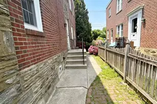 6510 Oxford Ave, Philadelphia, PA 19111 - Photo 2
