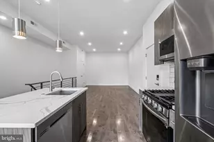1945 N 7th St, Philadelphia, PA 19122 - Photo 4