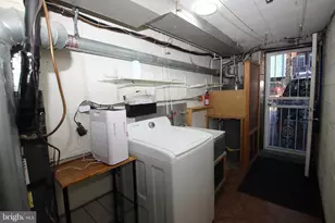 222 W Colonial St, Philadelphia, PA 19126 - Photo 14
