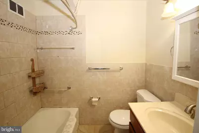 222 W Colonial Street, Philadelphia, PA 19126 - Photo 14