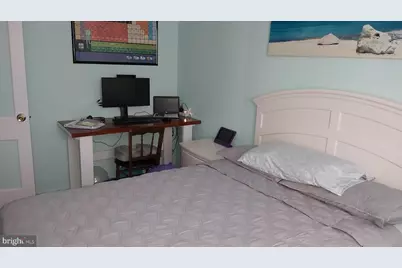 222 W Colonial Street, Philadelphia, PA 19126 - Photo 18