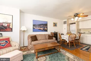 910 Mountain St, Philadelphia, PA 19148 - Photo 18
