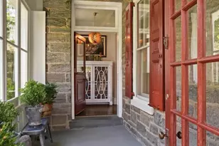36 E Chestnut Hill Ave, Philadelphia, PA 19118 - Photo 4