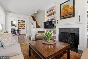36 E Chestnut Hill Ave, Philadelphia, PA 19118 - Photo 10