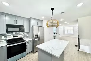 915 Cantrell St, Philadelphia, PA 19148 - Photo 2