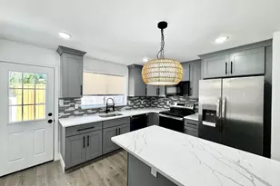 915 Cantrell St, Philadelphia, PA 19148 - Photo 6