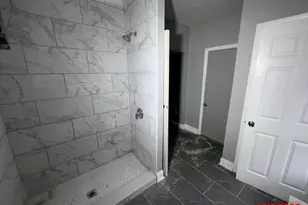 2420 N 33rd St, Philadelphia, PA 19132 - Photo 8