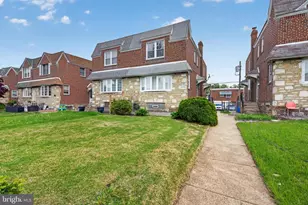 8129 Revere St, Philadelphia, PA 19152 - Photo 2