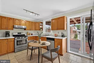 8129 Revere St, Philadelphia, PA 19152 - Photo 10