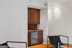 245 S 3rd St, Philadelphia, PA 19106 - Photo 22