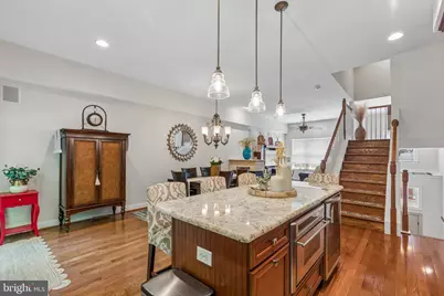 852 Independence Court, Philadelphia, PA 19147 - Photo 4
