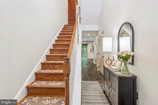 852 Independence Ct, Philadelphia, PA 19147 - Photo 2