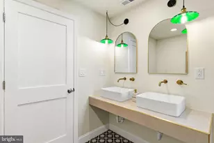 1906 S 10th St, Philadelphia, PA 19148 - Photo 24
