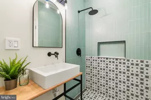1906 S 10th St, Philadelphia, PA 19148 - Photo 28