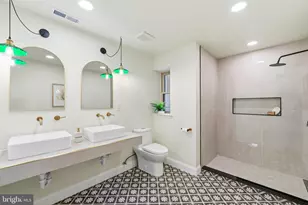1906 S 10th St, Philadelphia, PA 19148 - Photo 24