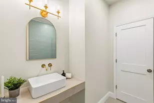 1906 S 10th St, Philadelphia, PA 19148 - Photo 18