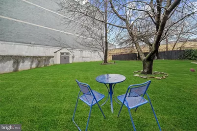 9 Bristow Place, Philadelphia, PA 19123 - Photo 2