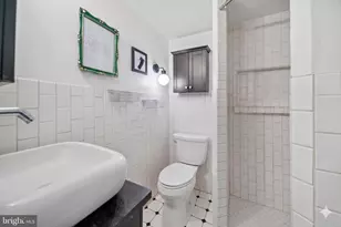 9 Bristow Pl, Philadelphia, PA 19123 - Photo 6