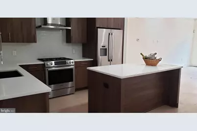 845 N Orianna Street #9, Philadelphia, PA 19123 - Photo 2