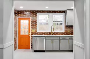 1903 S Warnock St, Philadelphia, PA 19148 - Photo 12