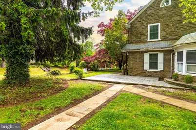 825 E Haines Street, Philadelphia, PA 19138 - Photo 2