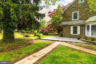 825 E Haines St, Philadelphia, PA 19138 - Photo 2