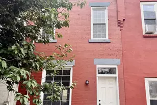 912 N 30th St, Philadelphia, PA 19130 - Photo 1