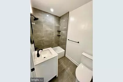 912 N 30th Street, Philadelphia, PA 19130 - Photo 6