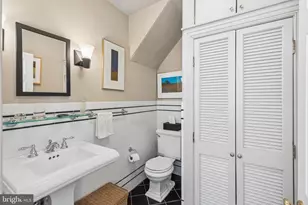 2206 Locust St, Philadelphia, PA 19103 - Photo 18