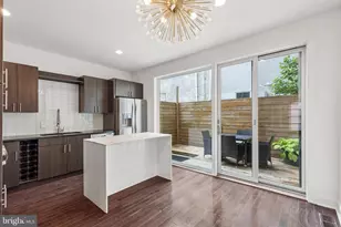 752 S Hicks St, Philadelphia, PA 19146 - Photo 2