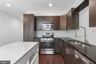 752 S Hicks St, Philadelphia, PA 19146 - Photo 4