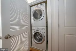 825 N 20th St, Philadelphia, PA 19130 - Photo 18