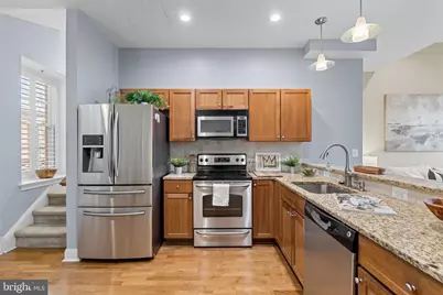 1 Academy Circle #302, Philadelphia, PA 19146 - Photo 4