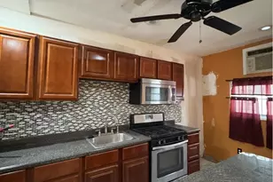 639 Pierce St, Philadelphia, PA 19148 - Photo 4