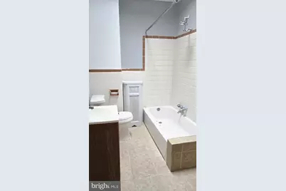 174 W Raymond Street, Philadelphia, PA 19140 - Photo 12