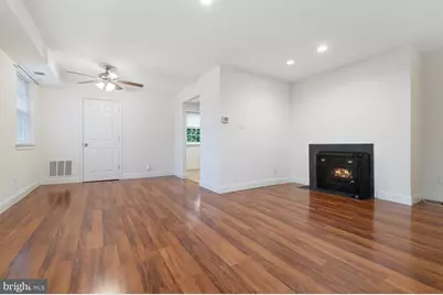 4000 Gypsy Lane #531, Philadelphia, PA 19129 - Photo 6